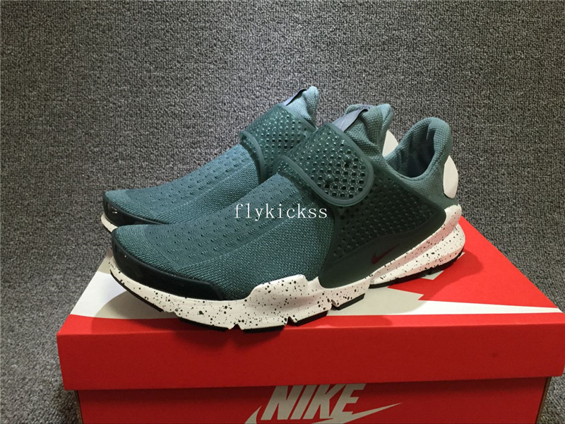 Nike Sock Dart Dark Green